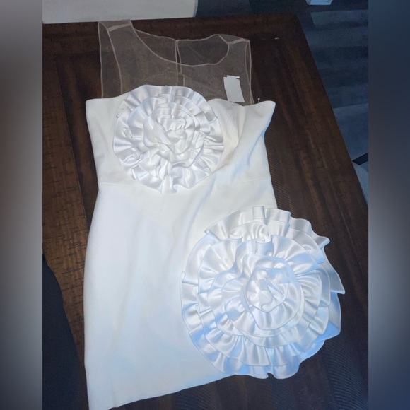 Xscape Scuba Crepe Off-the-Shoulder Sleeveless Rosette Mini Dress12 NWT soft fem - Picture 2 of 9